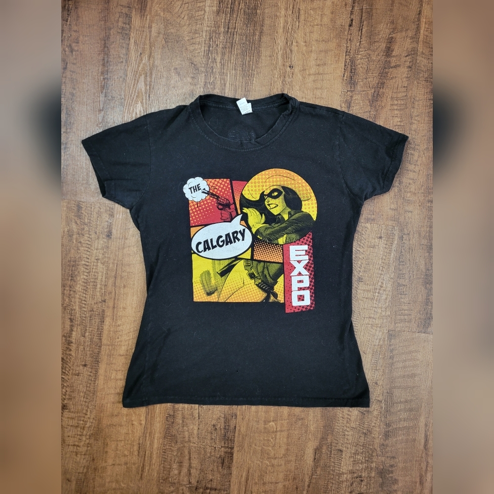 FREE W BUNDLE Calgary Expo t-shirt